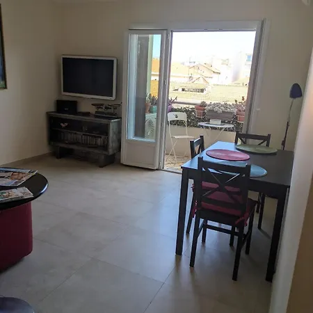 Charming 2-room In Cannes