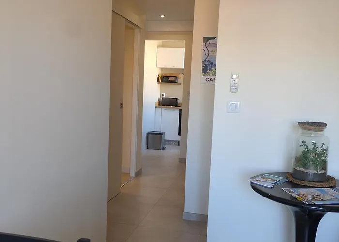 Apartament Charming 2-room In *